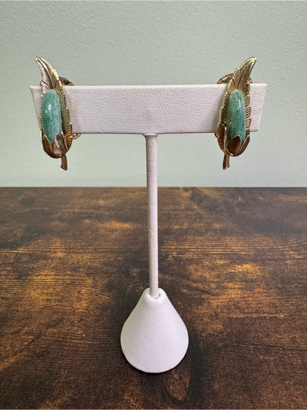 Vintage Green Glass Stone and Gold Leaf Clip-On Earrings - Vintage